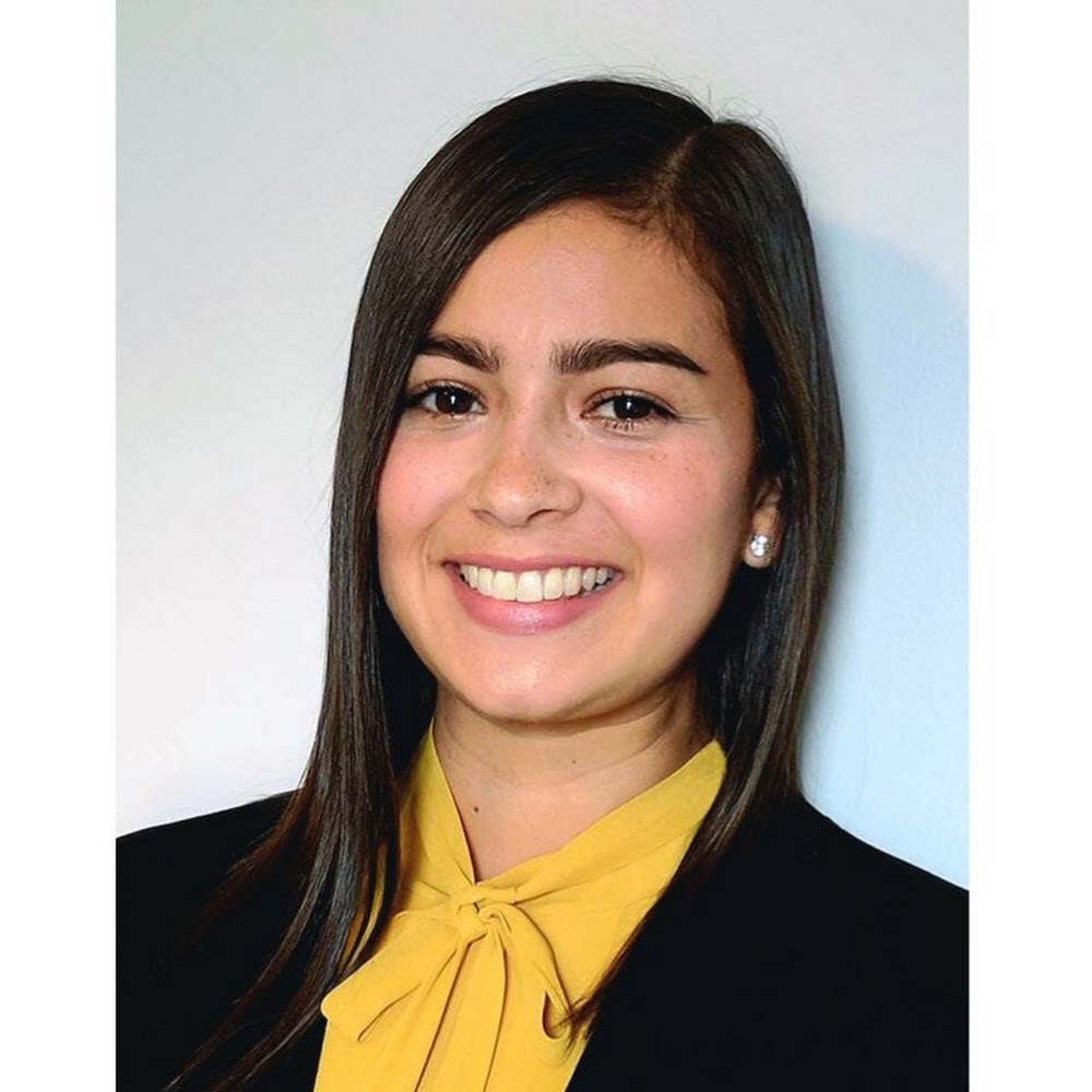 Meet your Posher, Gabriela